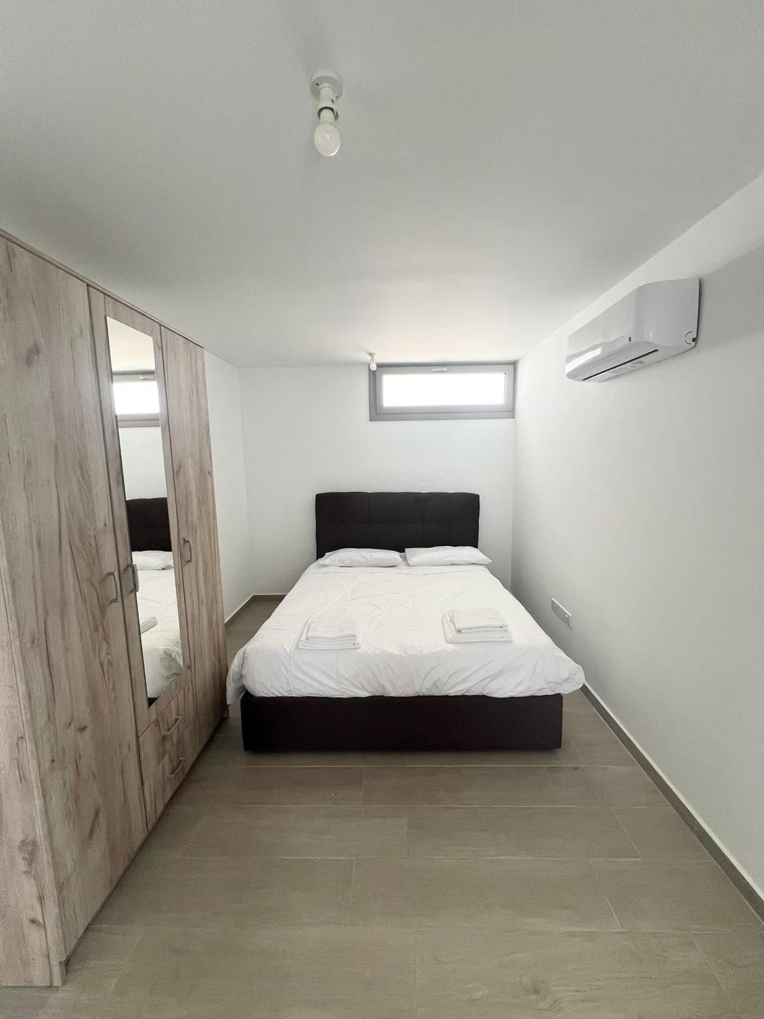Hubstay - Seaview Villa Oriana In Larnaca, 10 Min Walk To The Beach Εξωτερικό φωτογραφία