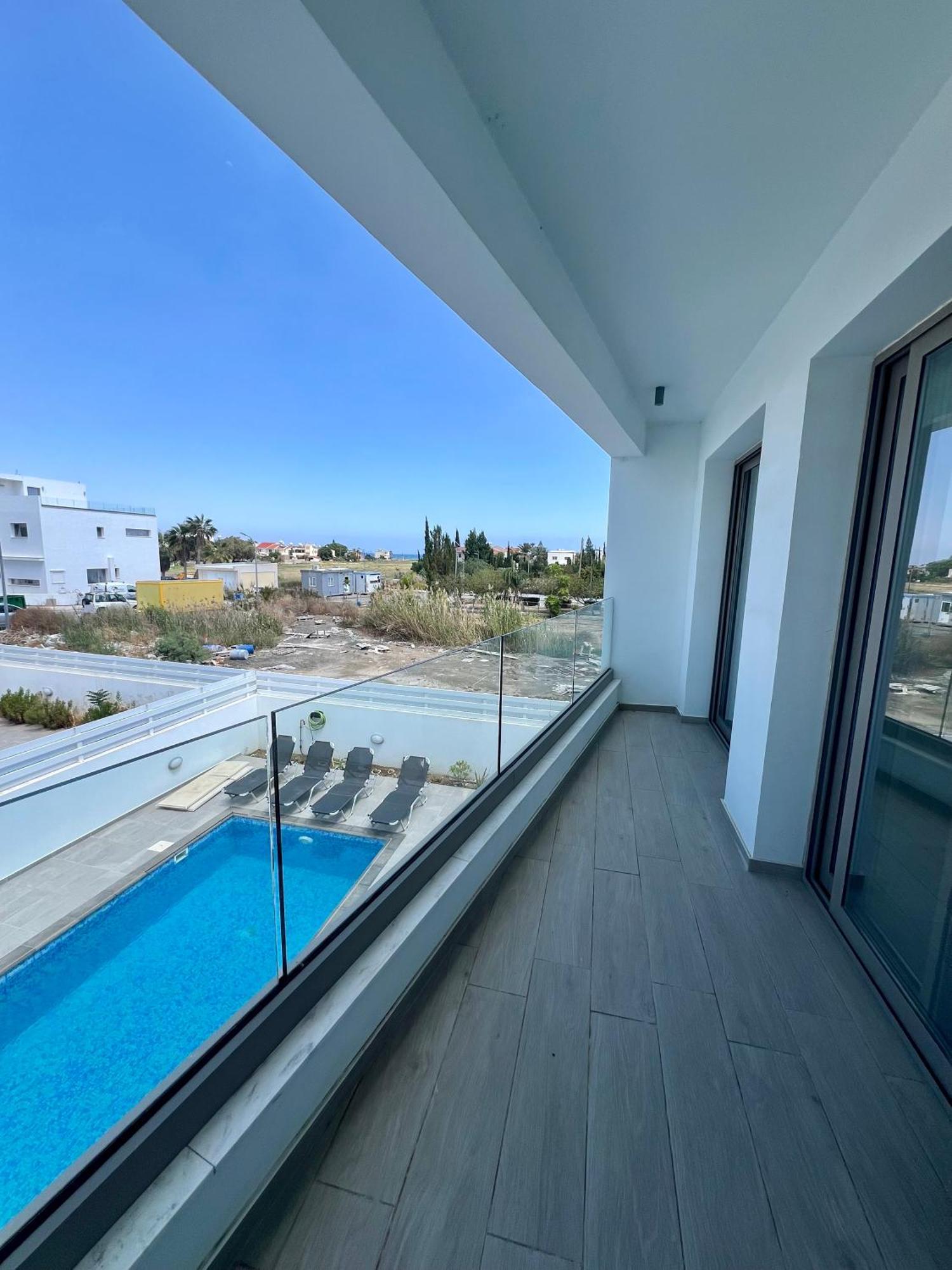 Hubstay - Seaview Villa Oriana In Larnaca, 10 Min Walk To The Beach Εξωτερικό φωτογραφία