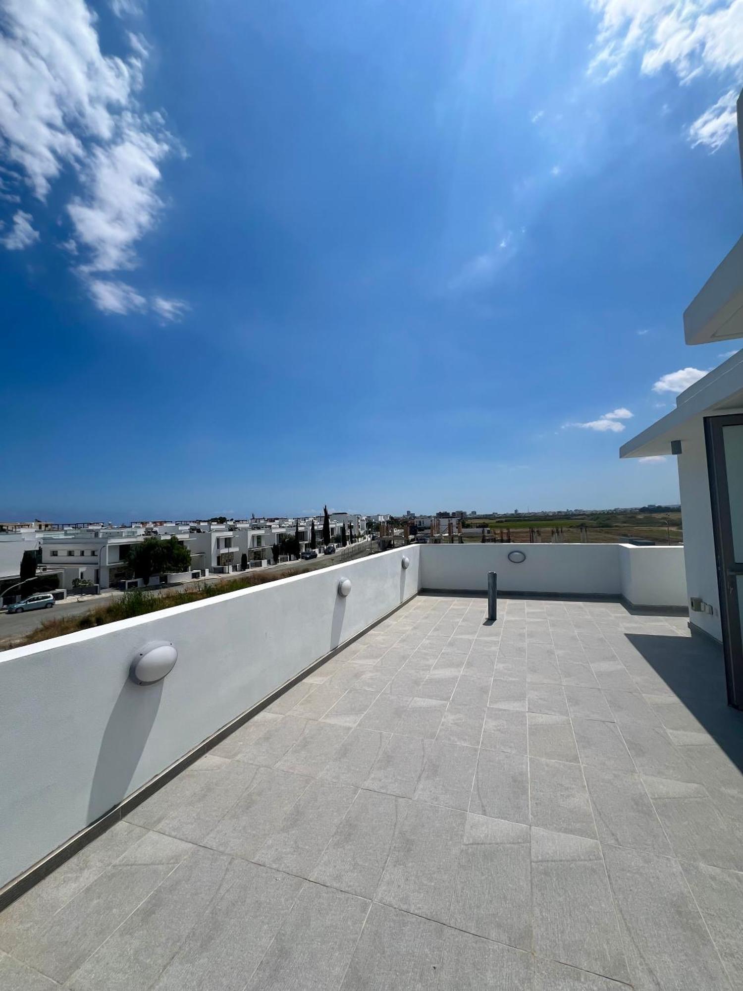 Hubstay - Seaview Villa Oriana In Larnaca, 10 Min Walk To The Beach Εξωτερικό φωτογραφία
