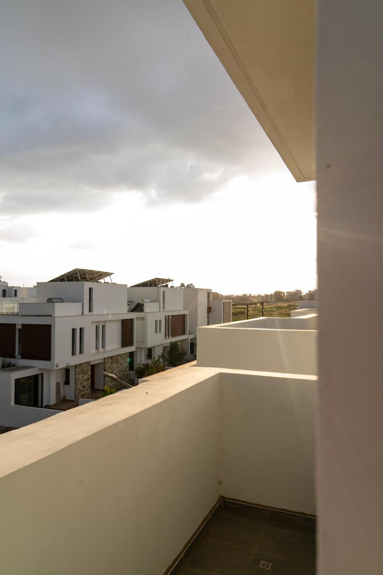 Hubstay - Seaview Villa Oriana In Larnaca, 10 Min Walk To The Beach Εξωτερικό φωτογραφία